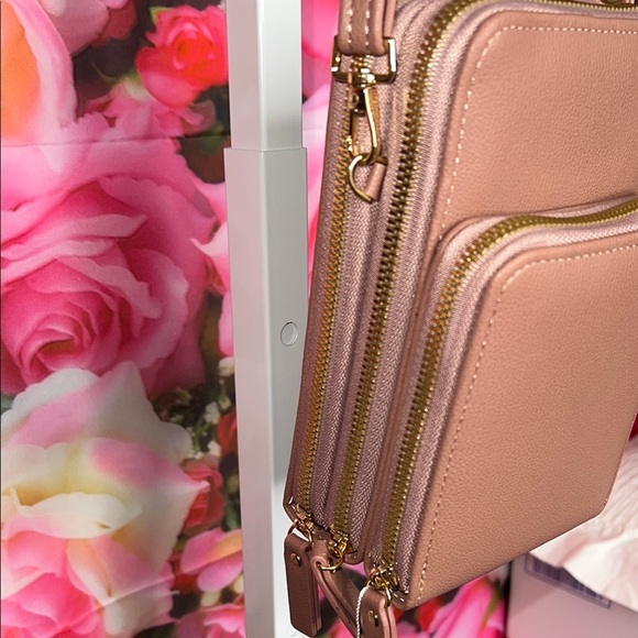 Sophisticated antique rose color  Crossbody Bag with Clean Lines - Picture 6 of 7